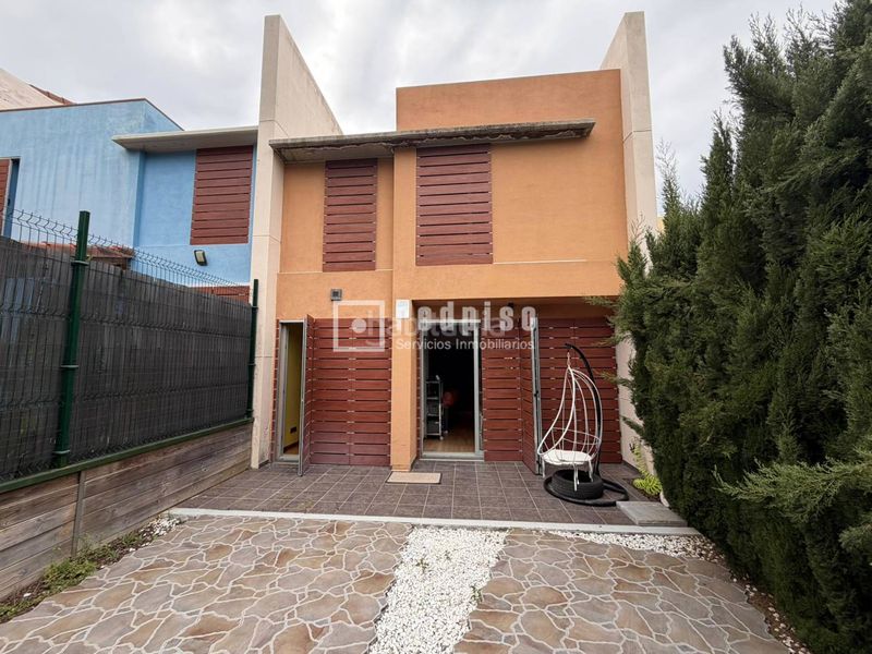 Foto d8a3b8ab-71ab-42c2-aafc-09820b14a0d6. Dúplex amb aparcament piscina a La Quinta Santa Úrsula