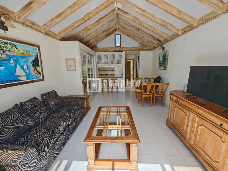 Foto 1c01b8f8-7f35-4c92-90f2-99612072f0f5. Apartament amb calefacció a costa Teguise Teguise