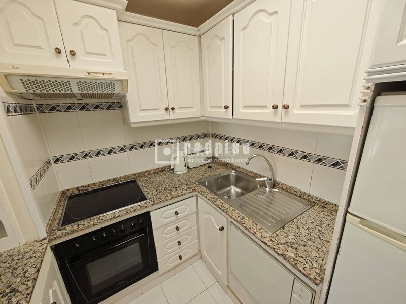 Foto 21f3a3ac-7351-48f6-9915-56a13c9875d0. Apartament amb calefacció a costa Teguise Teguise