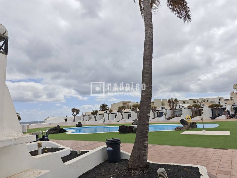 Foto 23bab07c-fb05-4d8a-8fa9-3bec4d270e10. Apartament amb calefacció a costa Teguise Teguise