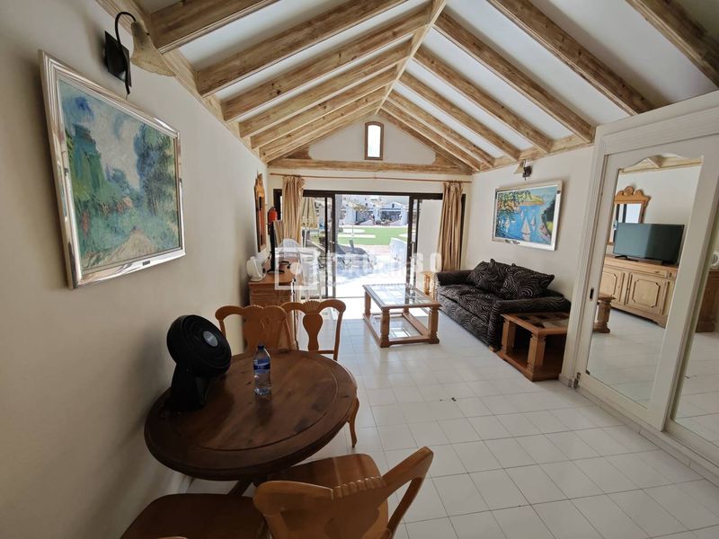 Foto 2ee43e7a-98be-433f-9327-3405d9f9d0dd. Apartament amb calefacció a costa Teguise Teguise