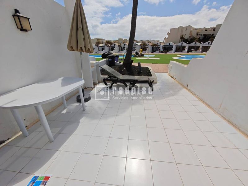 Foto ad4a1bf0-6c05-417e-a4ce-8cb3a713a600. Apartament amb calefacció a costa Teguise Teguise