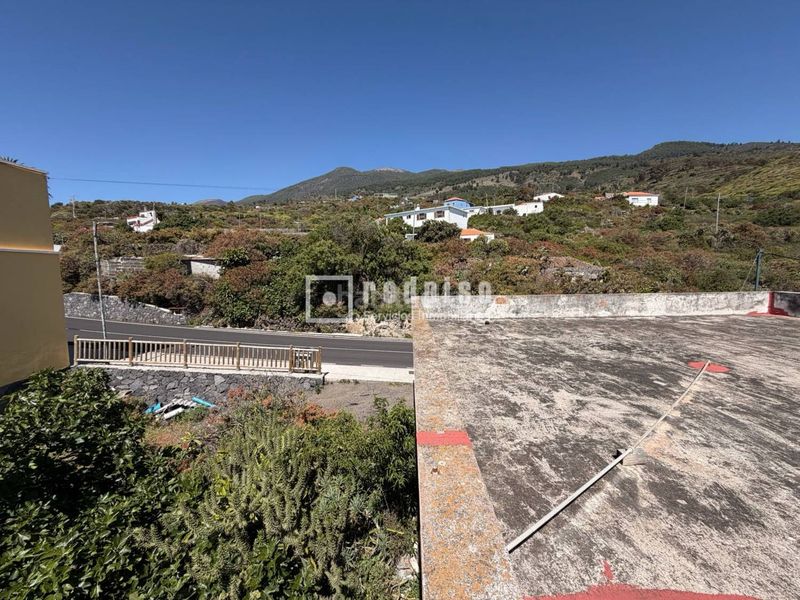 Foto 0f2f91a3-2f53-4797-98c4-c2ee0e0dbbe2. Casa amb calefacció a Villa de Mazo