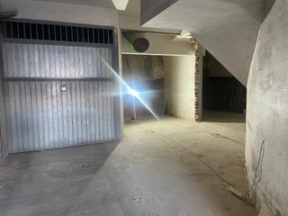 Parking voiture  C-12