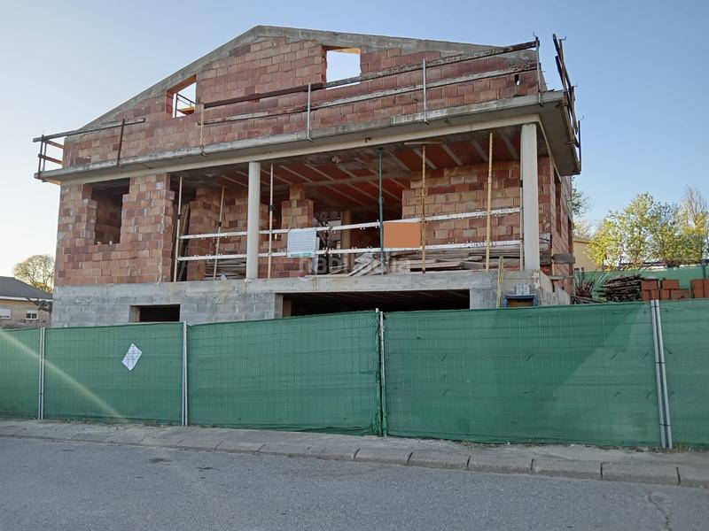 Foto c89447b9-2191-4028-bea3-606ad6378930. Maison avec piscine dans Sentiu de Sió (La)