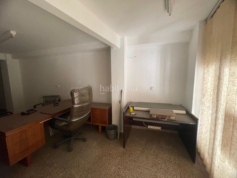 Foto a6a2ca0c-f4f7-4f83-9d18-3ab05e8fb062. Local comercial a Balaguer