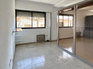Lloguer Local Comercial  Carrer del doctor fleming. Ref. 570 local en alquiler - balaguer (lleida)