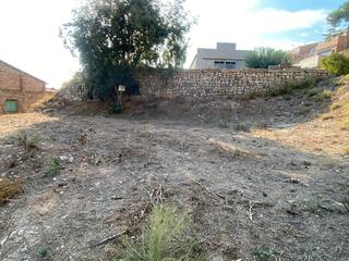 Wohngrundstück in Carrer baixada de sant bartomeu 1. Ref. 697 terreno urbano en venta - bellmunt d'urgell (lleida)