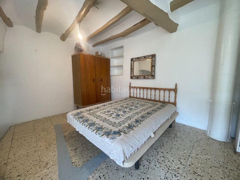 Foto 6b8e6e2b-7e55-49da-b395-449399c179f7. Casa adossada a carrer del marquès 6 a Àger