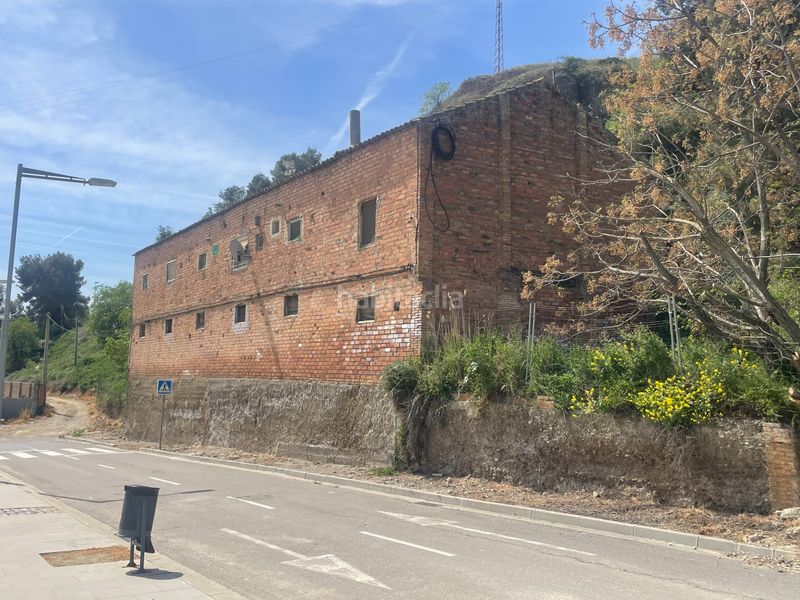 Foto bd2e5a7d-3fa6-48b5-b5f3-17ac3d8de8a6. Casa a carrer número 3 15 a Balaguer