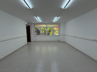 Lloguer Local Comercial a Carrer de barcelona 36. Ref. 739 local en alquiler - balaguer (lleida)