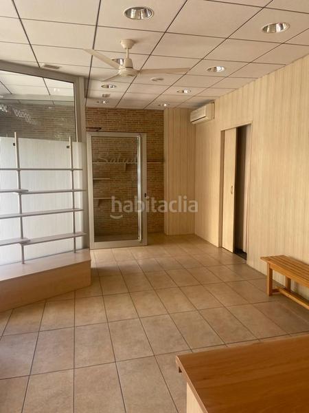 Foto 6af802a3-cdd6-4e94-8108-706600b98083. Lloguer local comercial amb calefacció a Balaguer