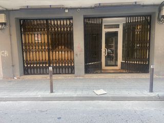 Locale commerciale  Carrer girona. Local comercial