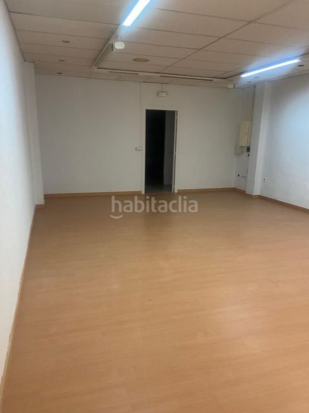 Foto a63ddbca-e6d9-43e4-874b-05dc16b3afbb. Lloguer local comercial amb calefacció a Balaguer