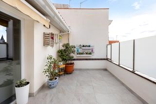 Casa  Carrer del carme. Casa unifamiliar en el centro de badalona