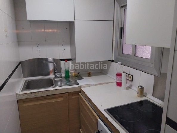 Foto 25936272-6842-496e-98ed-a291c30dba45. Piso  de 3 habitaciones en Sant Crist Badalona