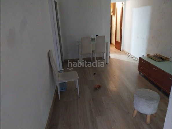 Foto 835f7d2d-85fa-4f48-886a-019db8041ac7. Piso  de 3 habitaciones en Sant Crist Badalona