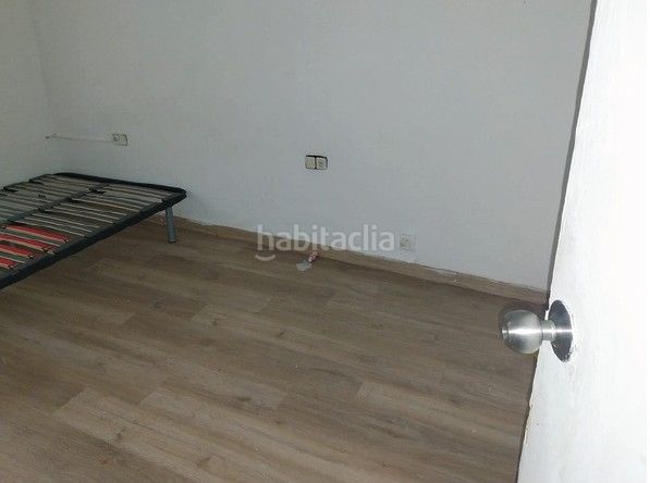 Foto 96f08c5b-ea20-472d-8bc5-4675b46fcf65. Piso  de 3 habitaciones en Sant Crist Badalona