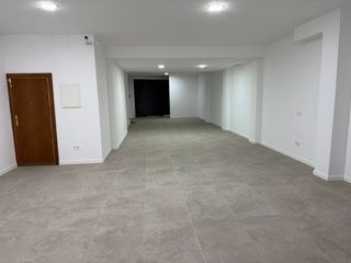 Local Comercial  Carrer de calaf. Local comercial acabado de reformar