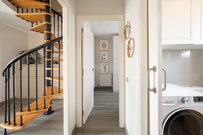 Foto 32fec6f9-9851-4055-bb18-11ec4f2f7f53. Dúplex amb calefacció a Bufalà Badalona