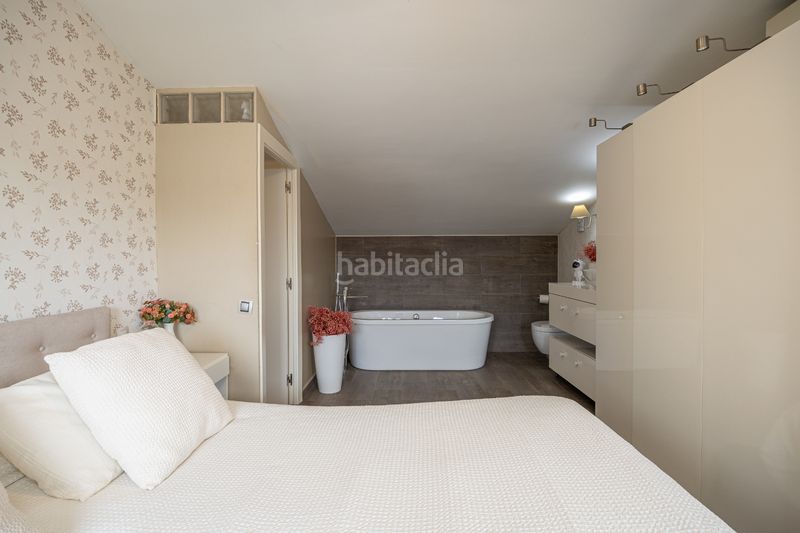 Foto 3f89f95d-9fbd-4040-b36e-f6aeed784ed1. Dúplex amb calefacció a Bufalà Badalona