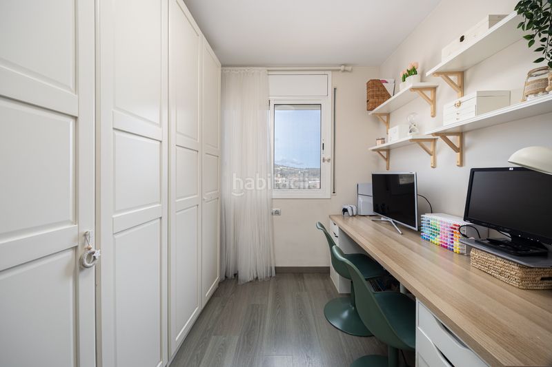 Foto 74cfb5ae-b212-44c2-b9f1-e5c45be44e64. Dúplex amb calefacció a Bufalà Badalona