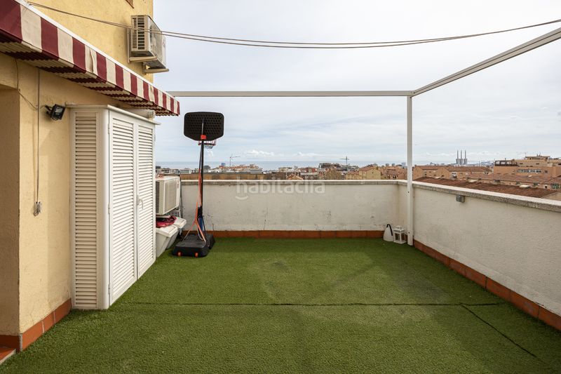 Foto 9d965d7c-a33d-44af-ac35-0e936edd6b83. Dúplex amb calefacció a Bufalà Badalona