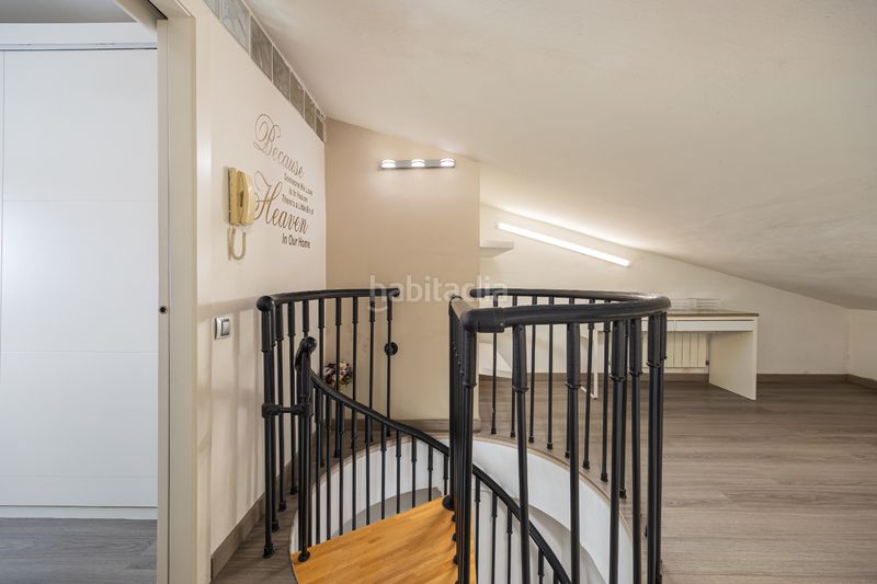 Foto fcb1dd8b-57b6-41e0-930f-65c47444614d. Dúplex amb calefacció a Bufalà Badalona