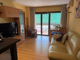 Pis  Avinguda d'alfons xiii. Piso de 3 habitaciones alto con vistas despejadas