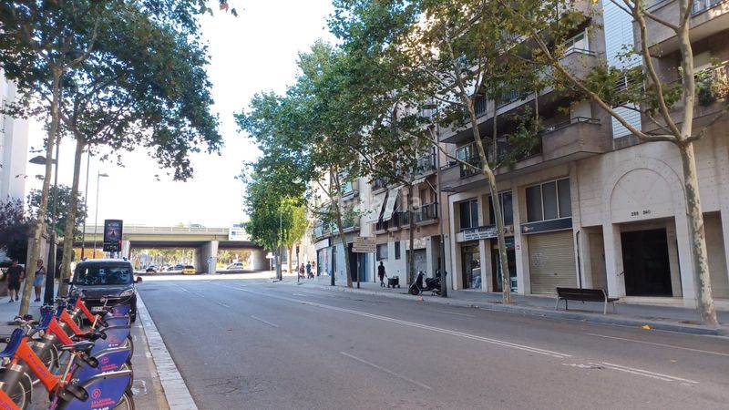 Foto bdc7443f-0e05-4a96-8544-41a28fb7d3c1. Àtic amb calefacció aparcament a Centre Badalona