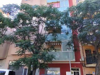 Duplex  Ronda president tarradellas 82. Dúplex de 3 habitaciones con terraza y ascensor