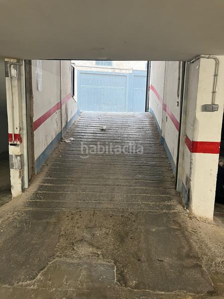 Foto a22e865a-d918-4c70-93d2-6f3d27a6424f. Parking voiture dans Instituts-Universitat Lleida