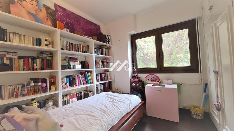 Foto cbde8eaf-c553-4e88-803a-a72414620e19. Casa con parcheggio in Les Escaldes Escaldes-Engordany