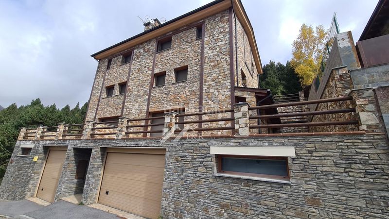 Foto 7fa1b5eb-b4b1-40b8-b275-96c46c4c24cf. Casa adossada a El Forn-Prats-Meritxell Canillo