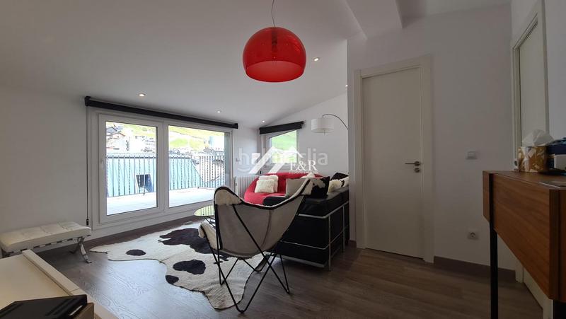Foto 73d87b79-8e99-4c1d-924d-ed80ab0b8246. Ático exclusivo atico a pie de pistas en Pas de La Casa Encamp