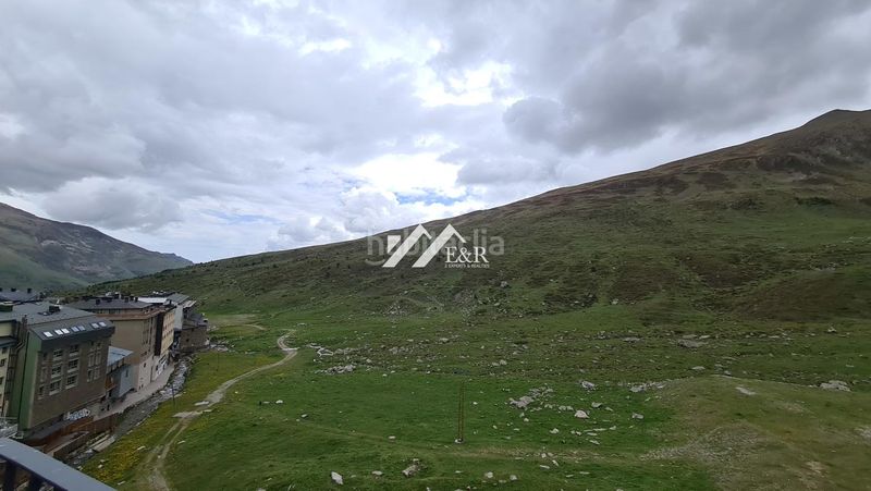 Foto e6c8deac-849a-4a12-ad2b-18684e5fd5cc. Àtic a Pas de La Casa Encamp