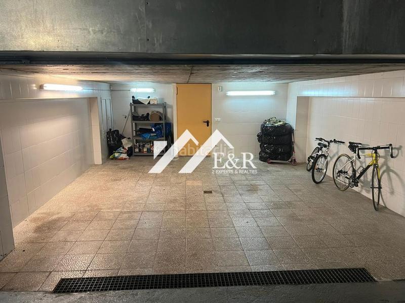 Foto 0137735f-258d-4bc3-beac-685d883413f5. Maison avec parking dans Centro Andorra la Vella