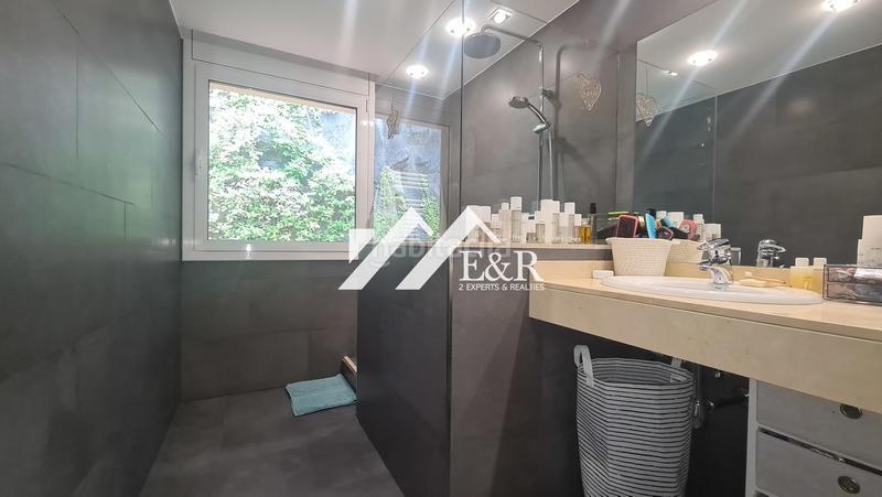 Foto 0a2c8b0b-21d6-40db-8b03-efb461f6660a. Maison avec parking dans Centro Andorra la Vella