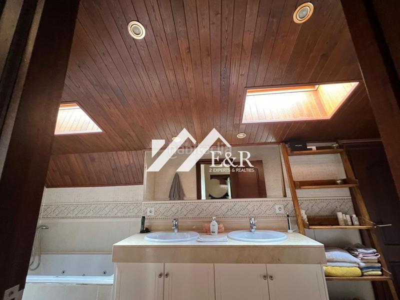 Foto dc5e1adf-175a-497a-b34c-53614e8395e7. Maison avec parking dans Centro Andorra la Vella