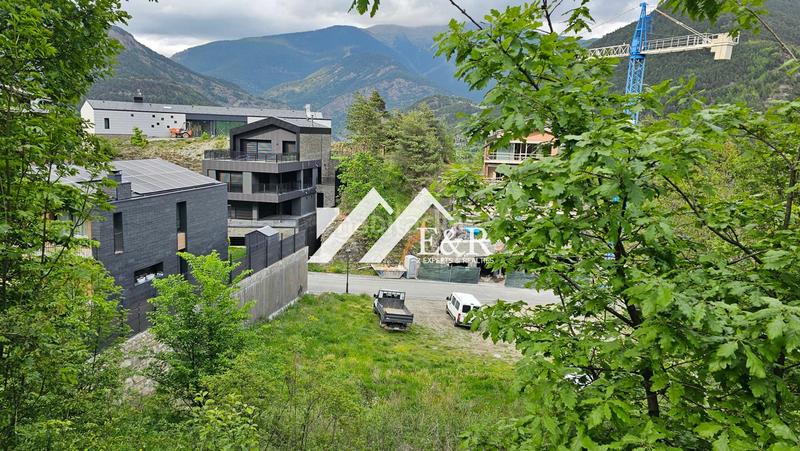 Foto 975ac2e9-9a6d-42bb-81ae-e1092c872e33. Terreny residencial a La Massana La Massana