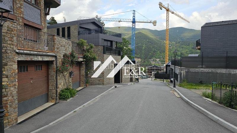 Foto b391bcd9-9630-491b-b317-df6b98337a9f. Terreny residencial a La Massana La Massana