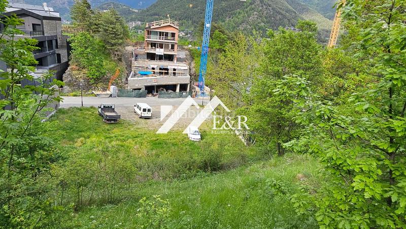 Foto f4d4092b-6040-42a2-9f5b-d51dd967c9a7. Terreny residencial a La Massana La Massana