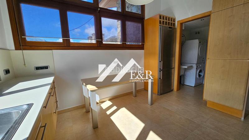 Foto 841f2218-f7a6-4135-9dad-d19ba9392575. Miete dachwohnung mit parking pool in Les Escaldes Escaldes-Engordany