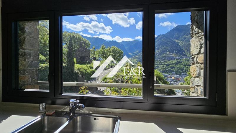 Foto ec65816f-57ce-4b21-ba40-79ae8a1e41e7. Miete dachwohnung mit parking pool in Les Escaldes Escaldes-Engordany