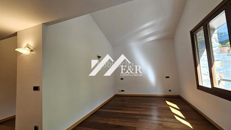 Foto 60389460-7d94-4cf5-8cc6-78d6b14f2709. Rent penthouse with parking pool in Les Escaldes Escaldes-Engordany