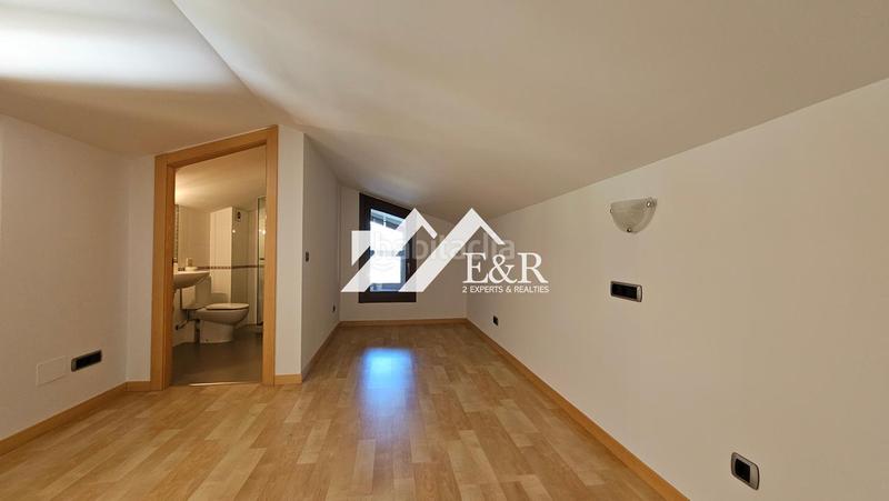 Foto 94669127-ceee-4c72-b4b4-deffe8499fe7. Rent penthouse with parking pool in Les Escaldes Escaldes-Engordany