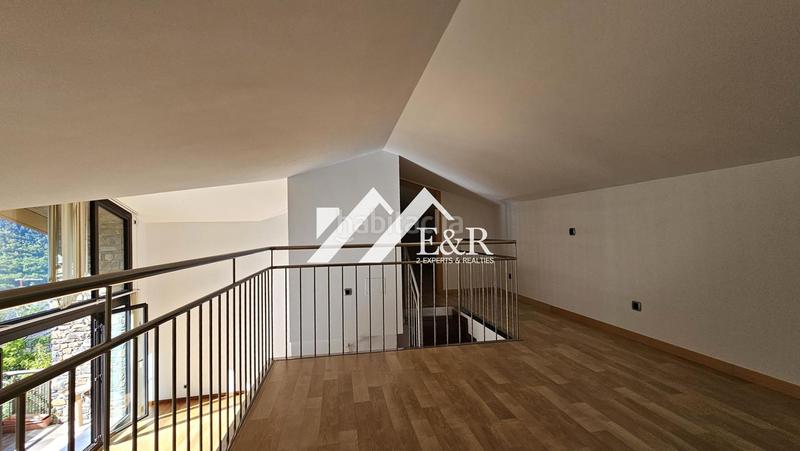 Foto b12dba14-3744-4e4e-a610-7926f4f9f1fc. Rent penthouse with parking pool in Les Escaldes Escaldes-Engordany