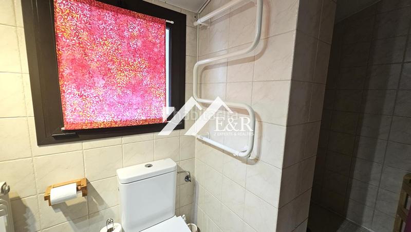 Foto 215a4c56-5dbc-4072-8470-0c59816f6813. Dúplex amb aparcament a La Massana La Massana