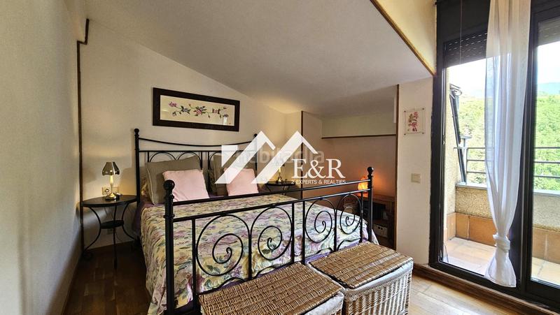 Foto 4c750ccf-c0d6-45c5-879f-3e6dff781a29. Dúplex amb aparcament a La Massana La Massana