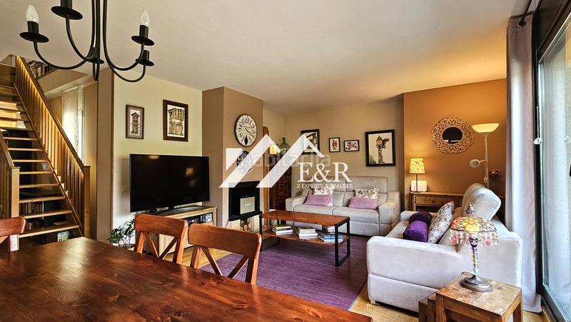 Foto 9be43acb-ce5a-438a-881b-d277b8db9a8a. Dúplex amb aparcament a La Massana La Massana